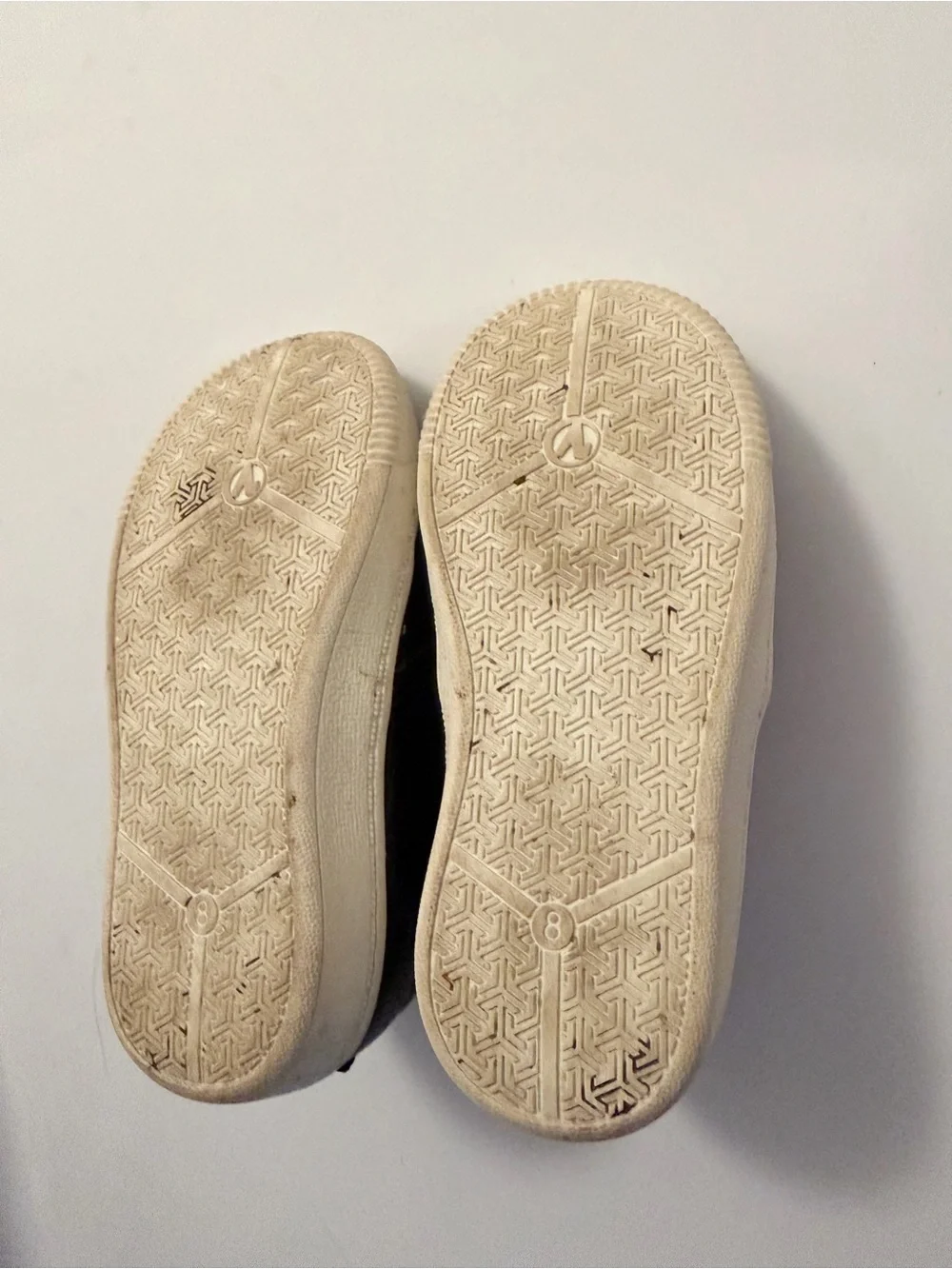 Kids Slip-On Sneakers in Black